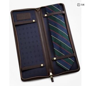 Beautiful Brooks Brothers black Leather Tie case holds two ties